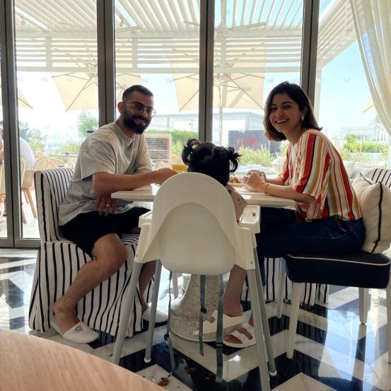 Virat Kohli Anushka Sharma Love Story Romantic Photos