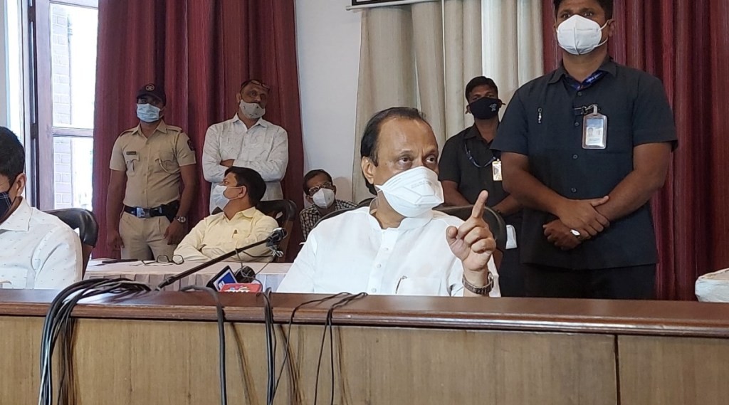 ओमिक्रोन व्हेरिएंटनं चिंता वाढवली, राज्यात निर्बंध लागणार?; अजित पवार म्हणाले…