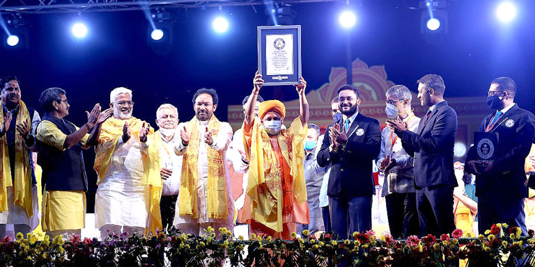 Diwali 2021 Ayodhya Enters Guinness World Record on Deepotsav By Lighting 9 Lakh Diyas