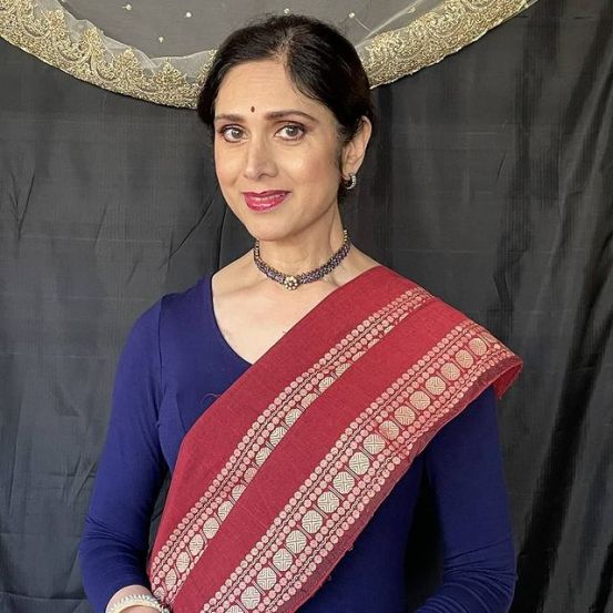 आज १६ नोव्हेंबर रोजी मीनाक्षीचा वाढदिवस आहे. त्या सध्या काय करतात हे जाणून घेण्यासाठी चाहते फार उत्सुक आहेत.