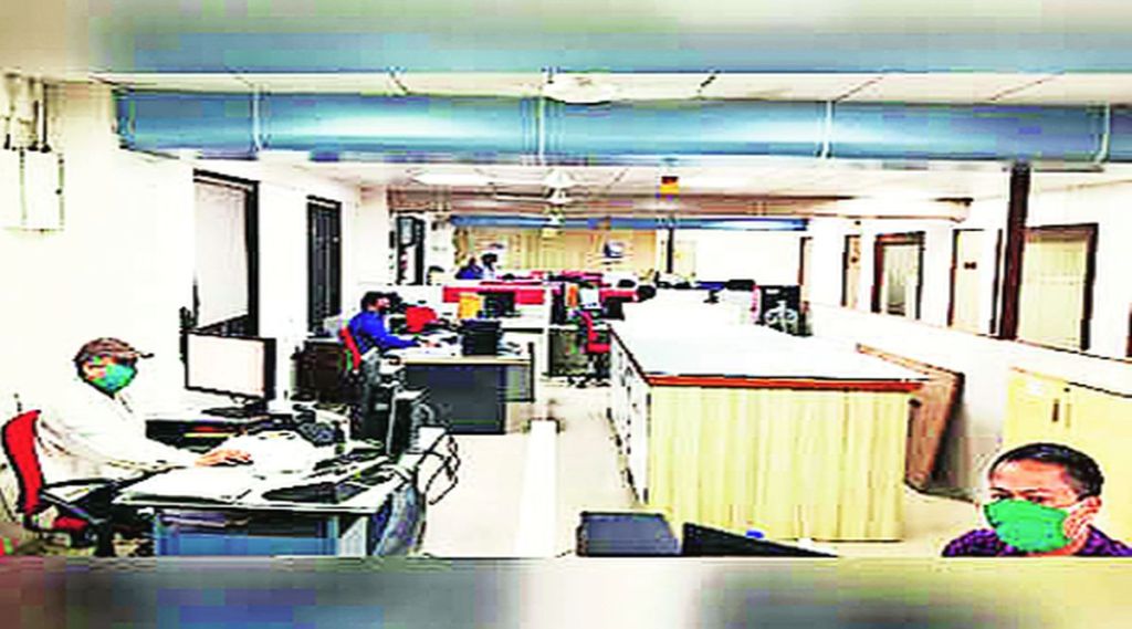 मुंबईची कार्यसंस्कृती ‘ऑफलाइन’कडे!