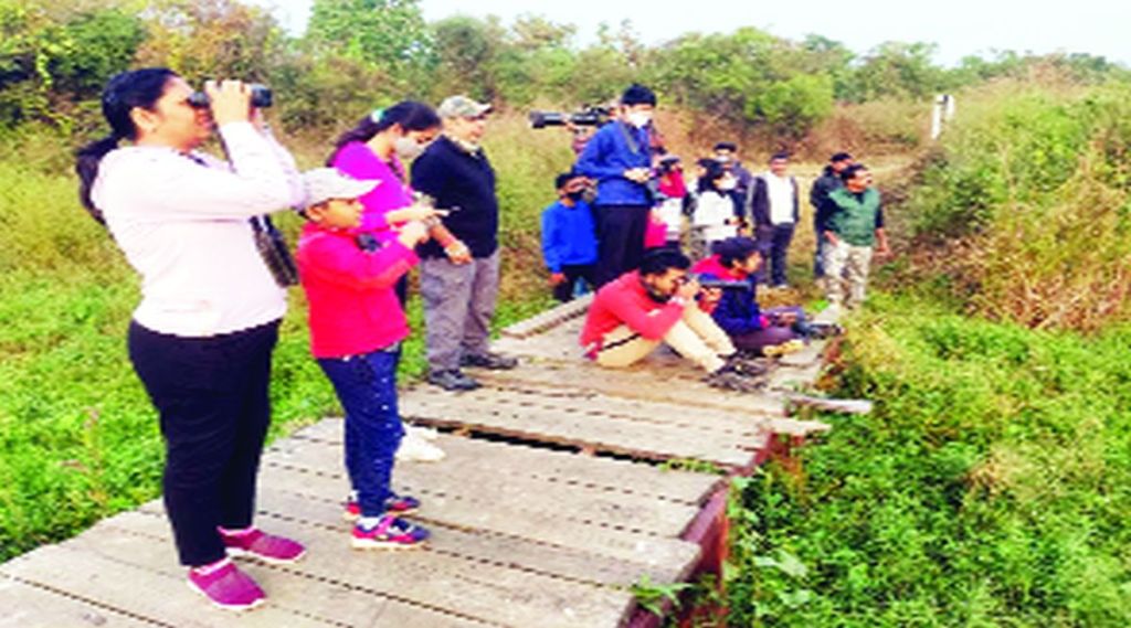 हिंगणा वनपरिक्षेत्राअंतर्गत पक्षी निरीक्षण उत्साहात