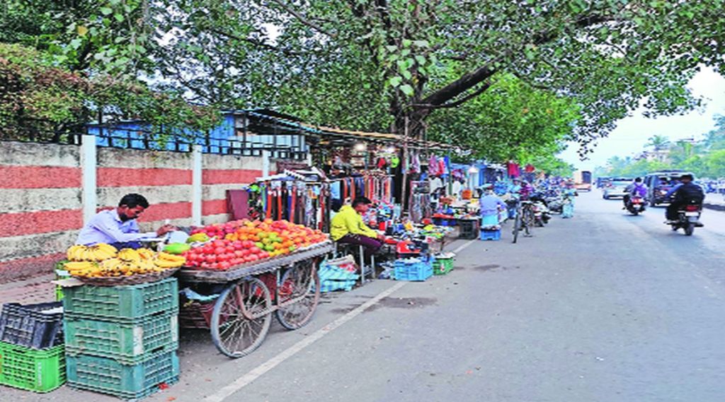 फेरीवाला धोरण बासनात