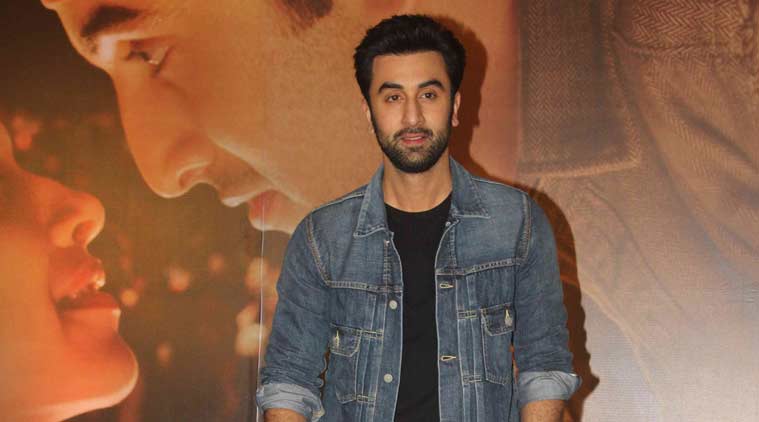 सोनमच्या लग्नात रणबीर कपूर आलिया भट्टसोबत गेला होता.