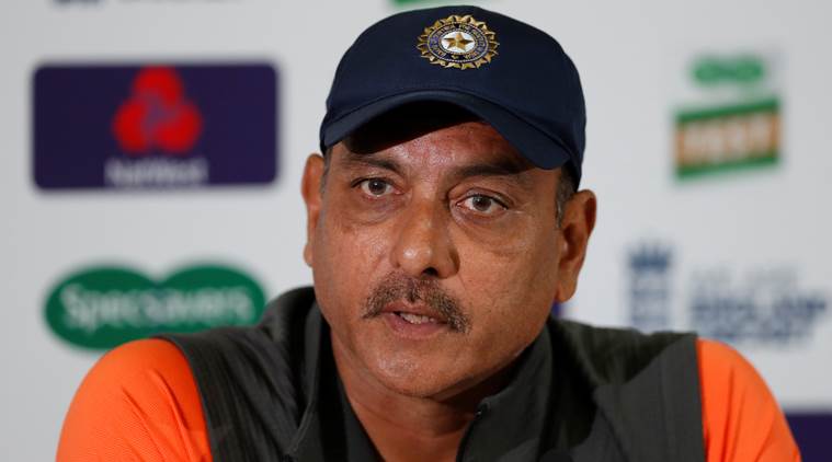 कोहली कसोटी, एकदिवसीय संघांचेही कर्णधारपद सोडण्याची शक्यता -शास्त्री