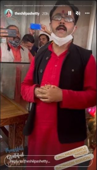 तिने तेथे पूजा केली. तसेच कुटुंबीयांसोबत नंदिकेश्वर धाममध्ये भगवान शंकराची आराधना केली.