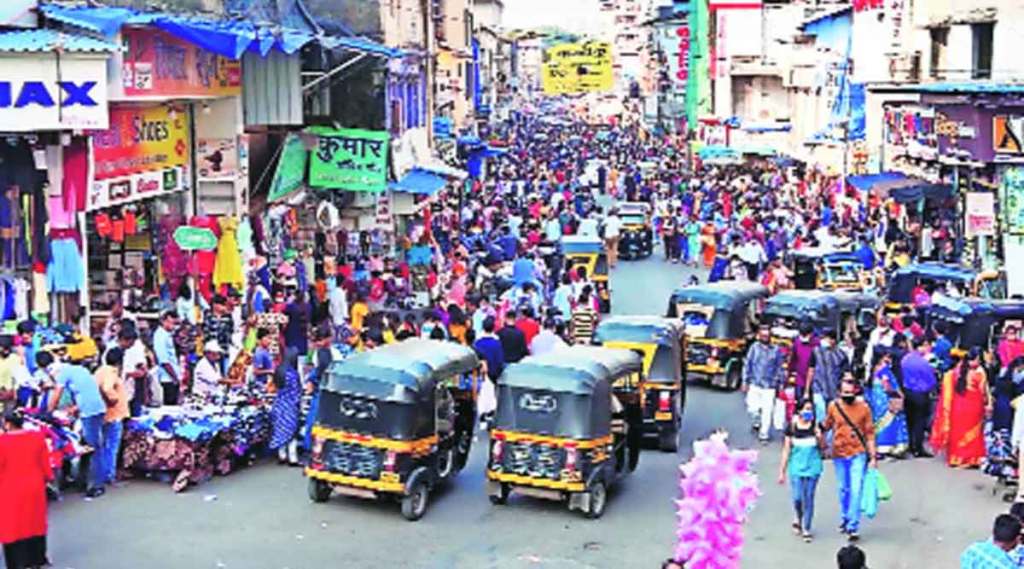 ठाण्यातही गर्दी, वाहतूककोंडी