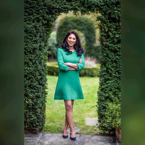 याच काळात हिंदुस्थान लिव्हरने नाव बदलून युनिलिव्हर केले.