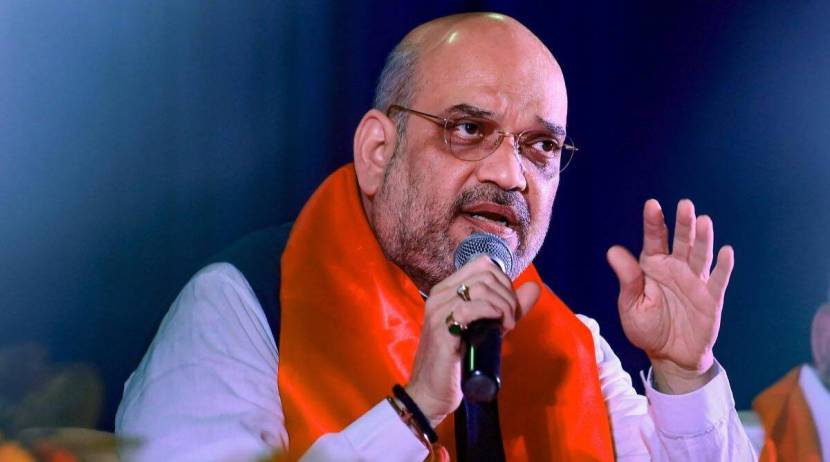 मुख्यमंत्रिपदावरून मी वचन मोडले, असा आरोप केला जातो. विधानसभा निवडणुकीवेळी मी राज्यात आलो होतो. त्या वेळी शिवसेनेबरोबर चर्चा झाली होती. देवेंद्र फडणवीस हेच मुख्यमंत्री असतील, असे त्या वेळी ठरले होते. मात्र सत्तेसाठी शिवसेनेने हिंदुत्वाशी तडजोड केली असे अमित शाह यांनी म्हटले.