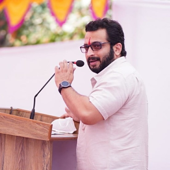 Dr Amol Kolhe Wife Ashvini Kolhe Photos