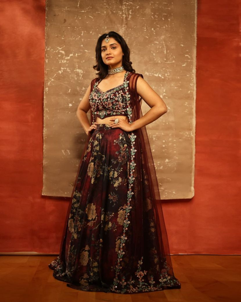 Hruta Durgule Prateek Shah Engagement Photos