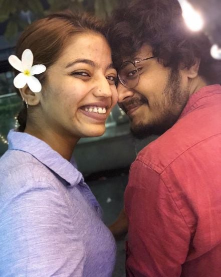 Rohit Raut Juilee Joglekar Kelvan Photos