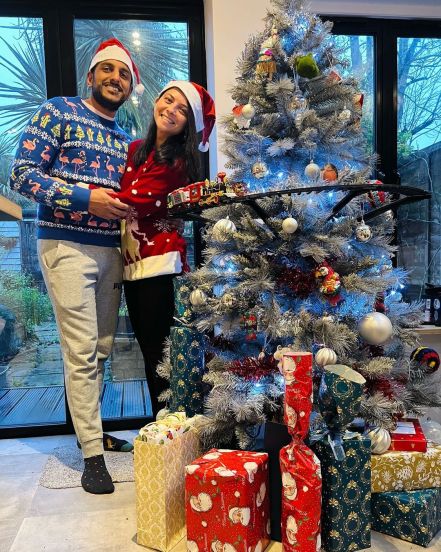 Sonalee Kulkarni Christmas 2021 Celebration