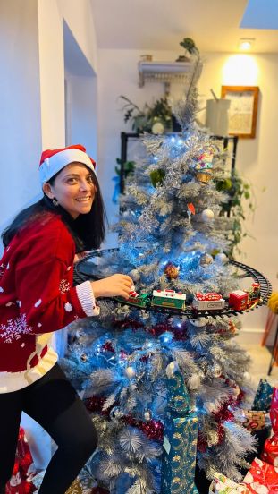Sonalee Kulkarni Christmas 2021 Celebration