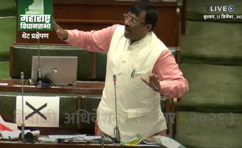 यावर मुनगंटीवार यांनी सदस्यांनी सहनशीलता वाढवली पाहिजे असं सांगत आम्ही मरुन जाऊ पण असा घोडेबाजार होऊ देणार नाही म्हटलं. तसंच नानाभाऊ दहा वर्षे भाजपामध्ये राहिलात एवढे संस्कार केले त्याचा उपयोग तर करा, तो जरा तरी टिकवा असाही टोला लगावला.