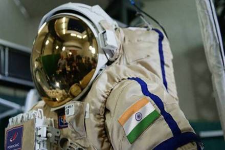 Gaganyaan Mission : इस्त्रोची ‘गगनयान’ मोहिम वेळापत्रकानुसारच, २०२३ च्या अखेरपर्यंत भारताच्या अंतराळवीराची अवकाश वारी