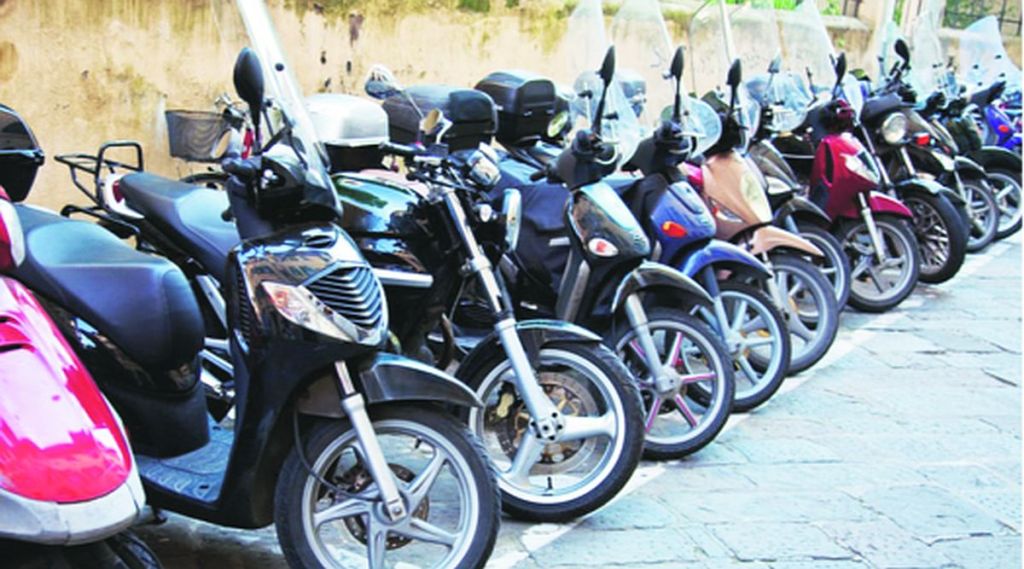 वापरलेल्या दुचाकी घेताय?