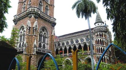 विद्यापीठाच्या चर्चासत्रातील दालनावरून आरोप-प्रत्यारोप
