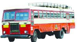 एसटीच्या संपामुळे विद्यार्थ्यांचे हाल