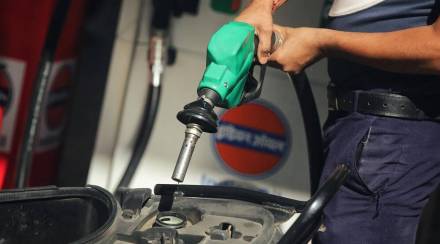 petrol-diesel-price-today 17 dec