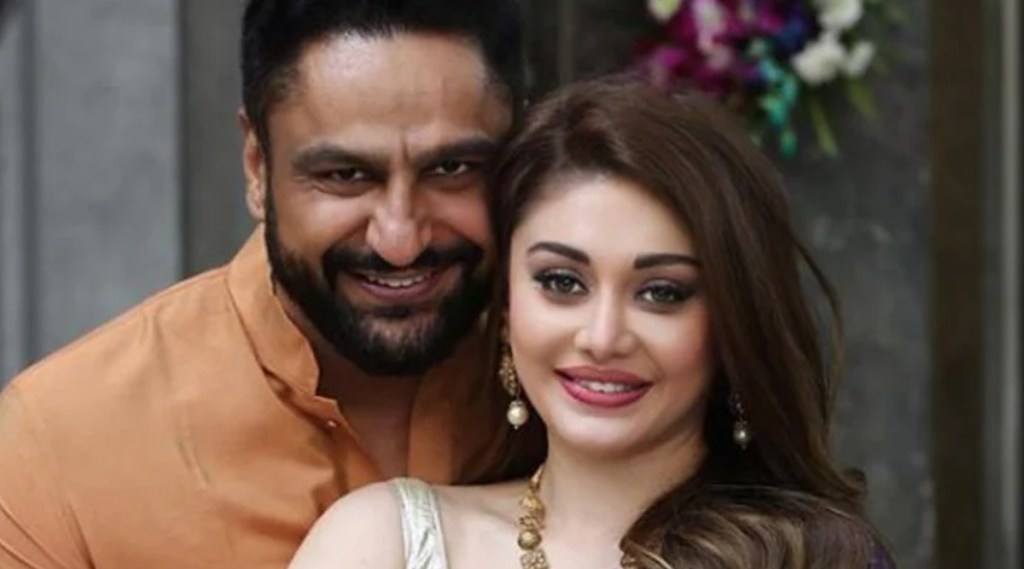 shefali jariwala, parag tyagi, shefali parag trolled, shefali jariwala video, shefali jariwala liplock video, शेफाली जरीवाला, पराग त्यागी, शेफाली जरीवाला व्हायरल व्हिडीओ