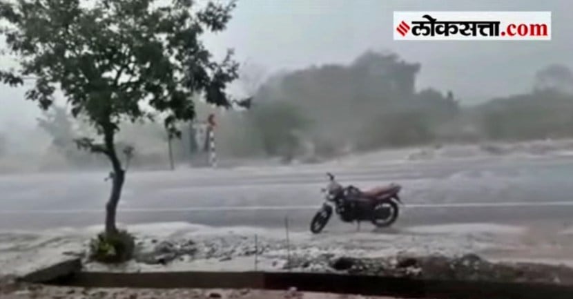 जालना जिल्ह्याच्या अंबड तालुक्यातील दुनगाव, पिठोरी, सिरसगाव परिसरात मंगळवारी गारपिटीसह अवकाळी पाऊस झाला. तीर्थपुरी गावाच्या परिसरातही अवकाळी पाऊस झाला आणि काही ठिकाणी गारा पडल्या.