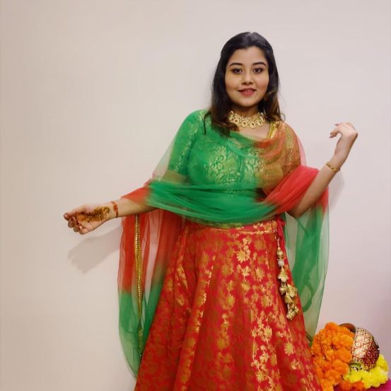 नुपुरला डान्स करण्याची आवड आहे.