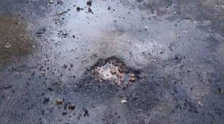 Uttar Pradesh road broke coconut was not broken during inauguration bijnor