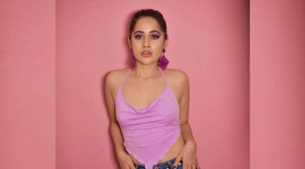 urfi javed, urfi javed instagram, urfi javed fashion, urfi javed video, उर्फी जावेद, उर्फी जावेद इन्स्टाग्राम, उर्फी जावेद ड्रेस, बॉलिवूड न्यूज, मराठी बातम्या