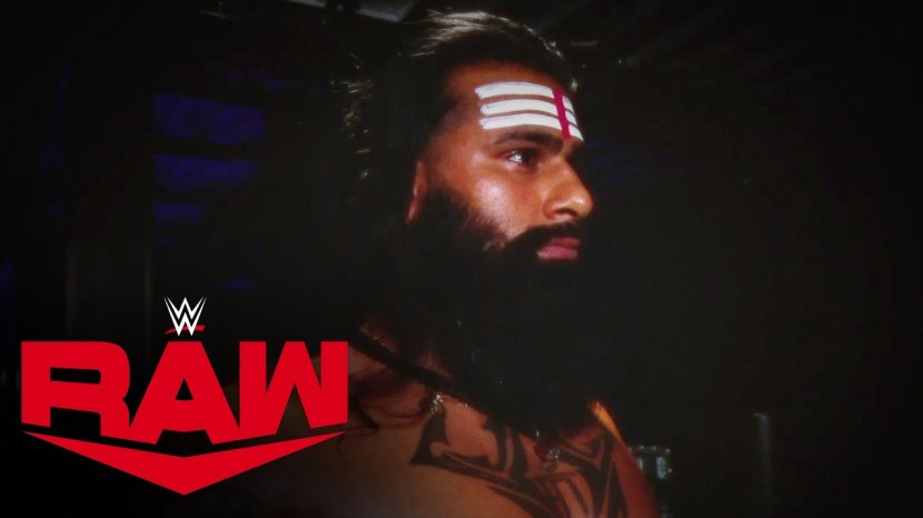 २०१८ मध्ये बेसबॉल सोडल्यानंतर, वीर महानने WWE मध्ये प्रवेश केला आणि येथे करारबद्ध झाला. सुरुवातीच्या काळात काही अडचणींनंतर, वीर महानला मुख्य रोस्टरमध्ये प्रवेश मिळाला, ज्यामध्ये जिंदर महल आणि शँकी सारख्या कुस्तीपटूंचाही समावेश होता.