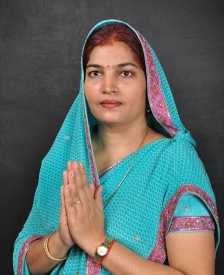 भाजपाच्या शुचिस्मिता मौर्य सहाव्या क्रमांकावर आहेत. त्यांची एकूण संपत्ती ४६ कोटी रुपये आहे आणि त्या मिर्झापूरच्या माझवान मतदारसंघातून आमदार आहेत.