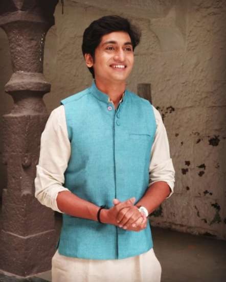 Adhokshaj Karhade Pinki Cha Vijay Aso