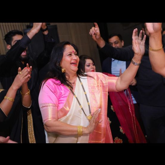 Alka Kubal Eashanee Athalye Wedding