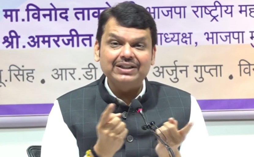 “चोऱ्या कराल तर ईडी, सीबीआय कारवाई करणारच. तुम्ही तर आम्ही एखादं ट्वीट केलं तरी जेलमध्ये टाकत आहात