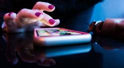 तुमच्या फोनमध्ये हे Privacy-Protection Tools आहेत? कसा करायचा वापर आणि सुरक्षितता कशी मिळवायची? जाणून घ्या