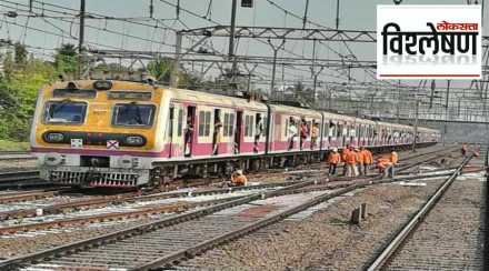 Due to signal failure near Kalwa station Central Railway local train time table disturbed