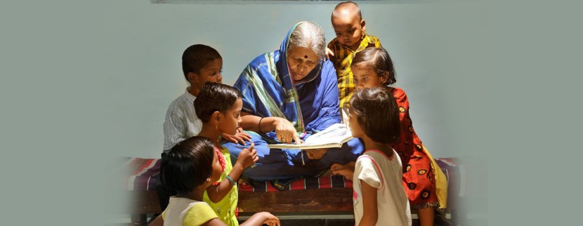 Mother of orphans Sindhutai Sapkal