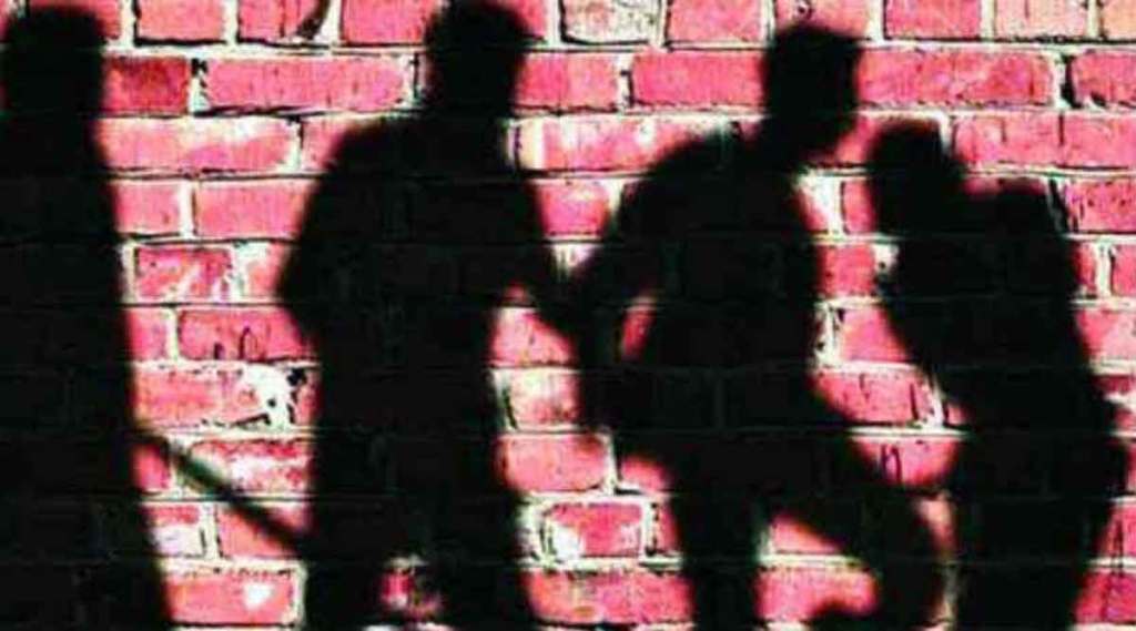 मशिदीत नमाजाच्या कारणावरून सशस्त्र हल्ला; तिघे जखमी