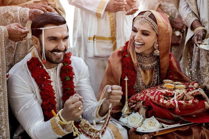 लग्नाच्या चार वर्षांपूर्वी त्या दोघांनी एकमेकांसोबत गुपचूप साखरपुडाही केला होता. एका मुलाखतीदरम्यान तिने याबाबतचा गौप्यस्फोट केला.