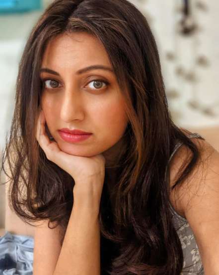 हमसाच्या या फोटोवर मनीष मल्होत्राने हार्ट इमोजी पोस्ट केला आहे. लोकांनी हमसाच्या फोटोला सुंदर आणि ग्लॅमरस म्हटले आहे.