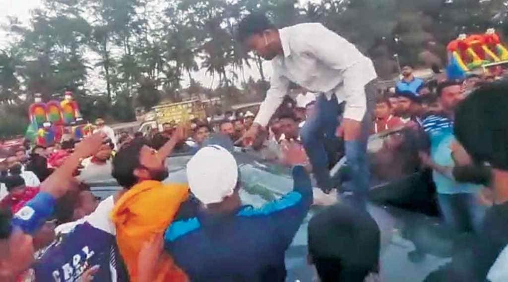 अपघातानंतर पर्यटकांमध्ये संताप व्यक्त करण्यात आला होता.