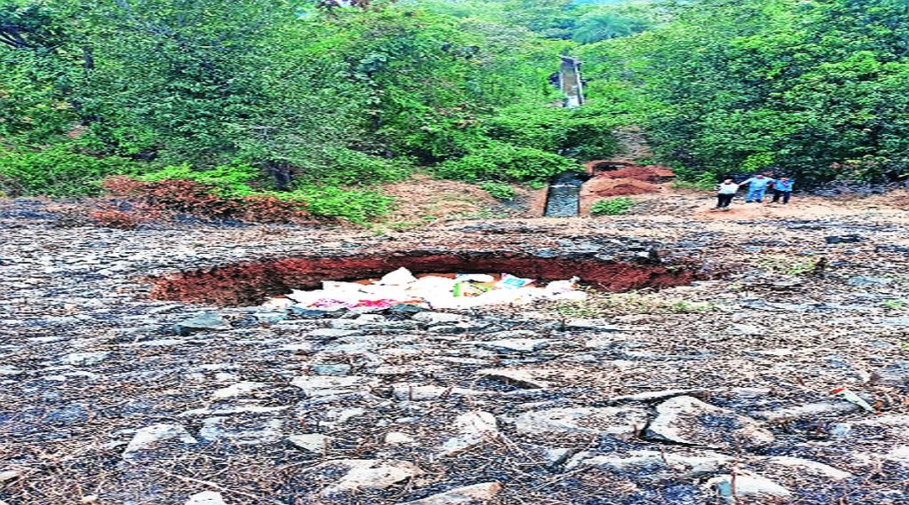 झांझरोली बंधाऱ्याची तात्पुरती दुरुस्ती
