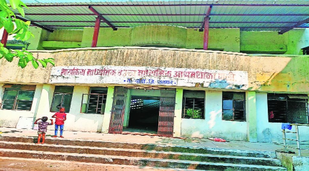 शासकीय आश्रमशाळेतील १४ विद्यार्थी करोनाबाधित