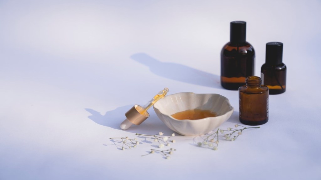 tea tree oil pexels