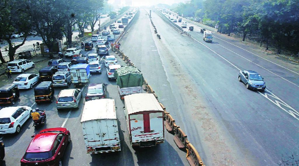 कोंडी सोडवण्यासाठी विशेष पथके