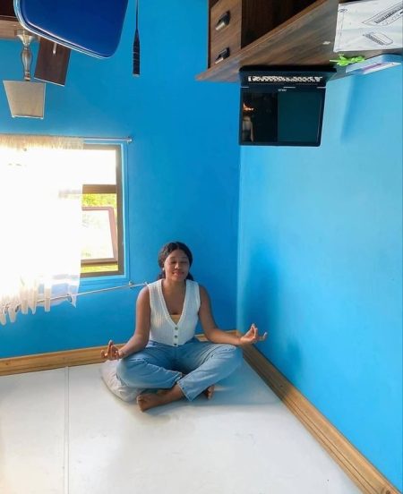 south african town has upside down house tourists get confusing pictures