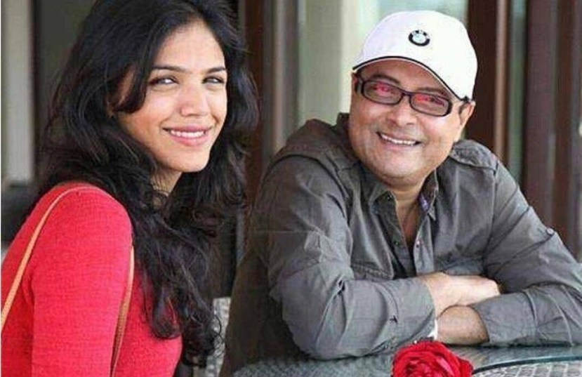 ज्येष्ठ अभिनेते सचिन पिळगावकर यांची मुलगी आणि श्रिया पिळगावकरला मिर्झापूर वेब सीरिजमुळे प्रसिद्धी मिळाली.