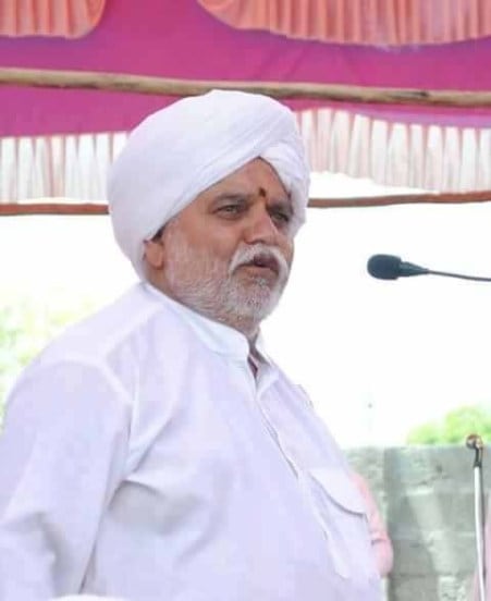 हभप बंडातात्या कराडकर हे महाराष्ट्रातील ज्येष्ठ कीर्तनकार आहेत.