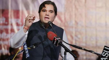 Bjp mp varun Gandhi attack on modi government over privatization