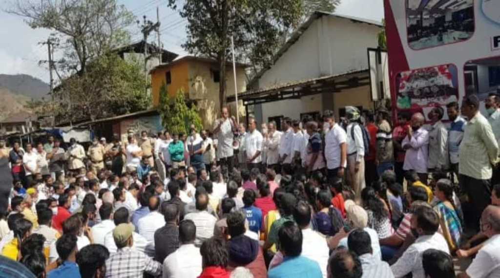 पूर समस्येबाबत महाडकर आक्रमक, बाजारपेठेत कडकडीत बंद, तातडीने उपाययोजनेची मागणी